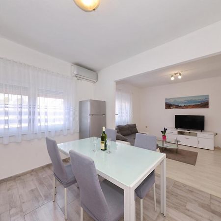 Apartment Mirela Zadar Buitenkant foto