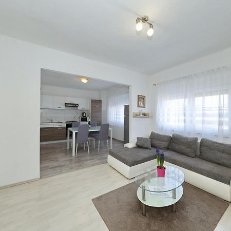 Apartment Mirela Zadar Buitenkant foto